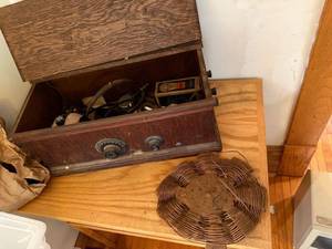 lot 145 image: Vintage Wood-Cased Tube Radio Receiver with Exterior Coil
