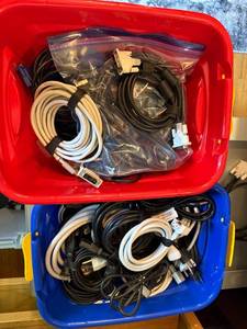 lot 163 image: Lot of VGA, DVI Cables and Power Cords Assortment