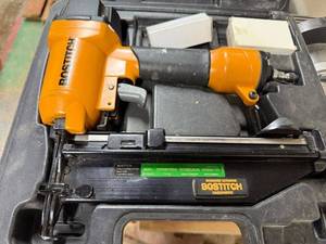 lot 245 image: Bostitch SB-1664FN 16GA Straight Finish Nailer with Case
