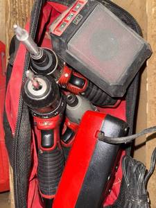 lot 276 image: Milwaukee M12 Cordless Drill and Driver Set with Charger and Work Light
