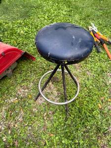 lot 348 image: Used Metal Shop Stool with Padded Seat