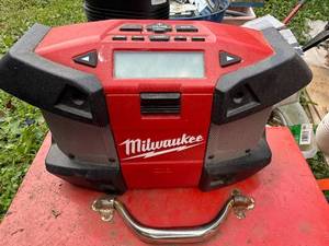 lot 349 image: Milwaukee Jobsite Radio Worksite Bluetooth Speaker