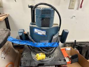 lot 209 image: Bosch Plunge Router and Router Motor Set