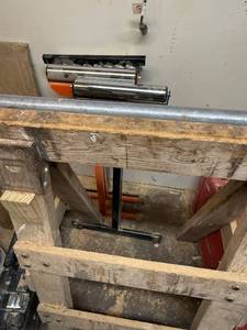 lot 215 image: Set of 4 Roller Stands including a Portamate Adjustable Roller Stand for Woodworking