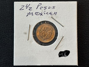 lot 1 image: 1945 Mexico Gold 2 12 Peso Coin 180,000 Minted