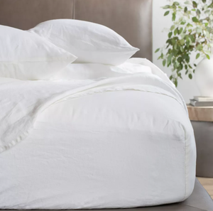 lot 13 image: Cream Color 100% French Linen Sheet Set  BOKSER HOME