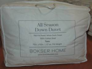 lot 81 image: Twin All Season White Duck Down Duvet Comforter Insert  BOKSER HOME