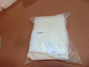 lot 86 image: King White 100% French Linen Sheet Set  BOKSER HOME