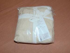 lot 92 image: Standard Putty Heather 100% French Linen Pillowcase Set  BOKSER HOME