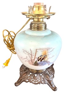 lot 43 image: Vintage Table Lamp with Hand-Painted Bird Scene and Ornate Metal Base
