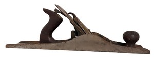 lot 137 image: Vintage Sargent No. 3414 Corrugated Sole Woodworking Hand Plane