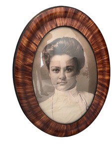 lot 187 image: Antique Framed Portrait Photograph with Oval Wooden Frame