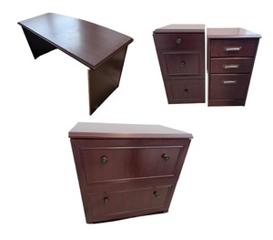 lot 184 image: Office Desk with 2 Drawer Filing Cabinets Set