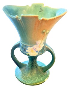 lot 230 image: Roseville Pottery 946-5 Double Handled Vase with Floral Design