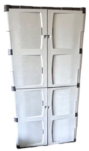 lot 251 image: Plastic Utility Storage Cabinet with Shelves and Double Doors