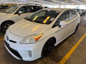 lot 19 image: 2014 Toyota Prius 3