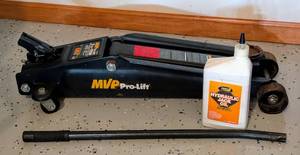 lot 96 image: MVP Two and a Half Ton Jack