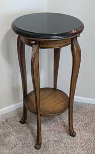 lot 32A image: Pulaski Furniture Black Granite Topper Accent Table