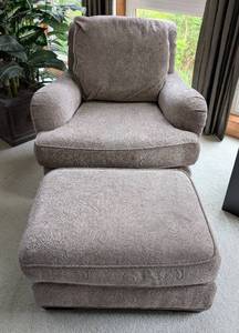 lot 4 image: Milling Road Grey Paisley Armchair and Ottoman