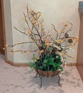 lot 134 image: Large Faux Floral Arrangement