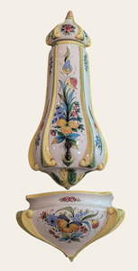 lot 86A image: Vintage Ceramic Floral Wall Fountain