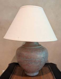 lot 23 image: Copper Urn Style Table Lamp