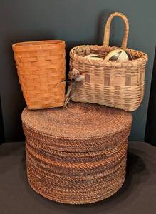 lot 38 image: Decorative Woven Baskets