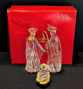 lot 64 image: Gorham Crystal Nativity Set
