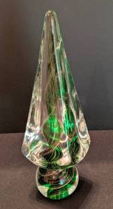 lot 65 image: Vintage Green Murano Glass Christmas Tree