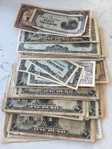 lot 62 image: Foreign Currency