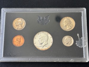 lot 8 image: 1968-S Proof Set