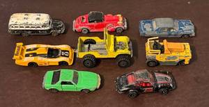 lot 65P image: Collection of 8 Vintage Die-Cast Toy Cars and Trucks