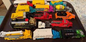 lot 135P image: Set of Diecast Toy Trucks and Maintenance Haulers