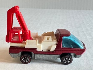 lot 18HW image: Vintage Hot Wheels Redline Snorkel Die-cast