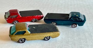lot 29HW image: Lot of 3 Vintage Hot Wheels Redlines Deora Diecast Cars