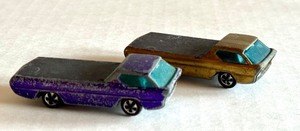 lot 74HW image: Pair of Vintage Hot Wheels Redline Deora Diecast Cars