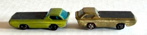 lot 78HW image: Pair of Vintage Hot Wheels Deora Redline Diecast Cars