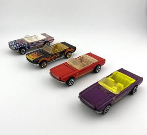lot 46N image: Set of 4 Hot Wheels Ford Mustang Convertible Diecast Cars
