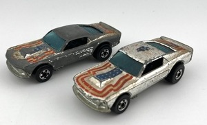 lot 50N image: Pair of Vintage Hot Wheels Mustang Stocker Diecast Cars