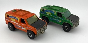 lot 55N image: Lot of 2 Hot Wheels Baja Breaker Diecast Vans