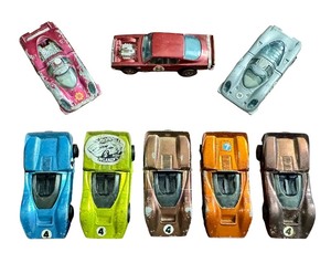 lot 111 image: Lot of 8 Vintage Red Line Hot Wheels Cars - King Kuda, Porsche 917, McLaren MGA (1968-1969)