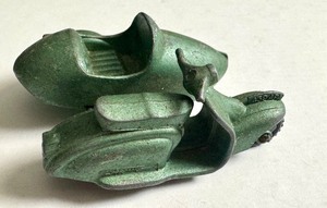 lot 116 image: Vintage Lesney Lambretta TV 175 Diecast Scooter with Sidecar No. 36