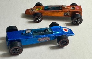 lot 118 image: Pair of Vintage Redlines Hot Wheels Lotus Turbine Cars