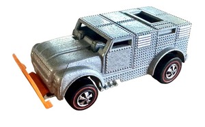 lot 125 image: Vintage Hot Wheels Redline Funny Money Heavyweights Diecast Truck