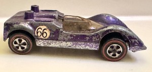 lot 134 image: Vintage Hot Wheels Redline Chaparral 2S Purple Diecast Car (1968)