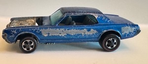 lot 148 image: Vintage Hot Wheels Redline Custom Cougar Diecast Car (1967) - Blue