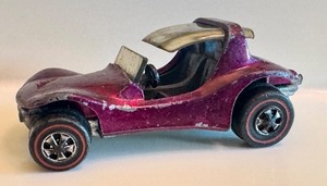 lot 149 image: Vintage Hot Wheels Red Line Sand Crab Metallic Magenta Diecast Car