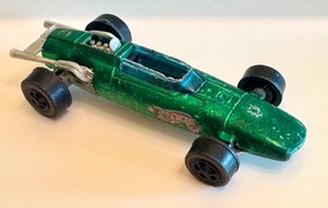 lot 150 image: Vintage 1969 Hot Wheels Redline Indy Eagle in Metallic Green