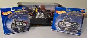 lot 50K image: LR - Hot Wheels Harley-Davidson Motorcycle Collectibles Lot - 110 Softail & 2x 118 Models