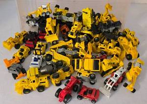 lot 83K image: LR - Lot of Hot Wheels Construction Vehicles - Used Assorted Mix